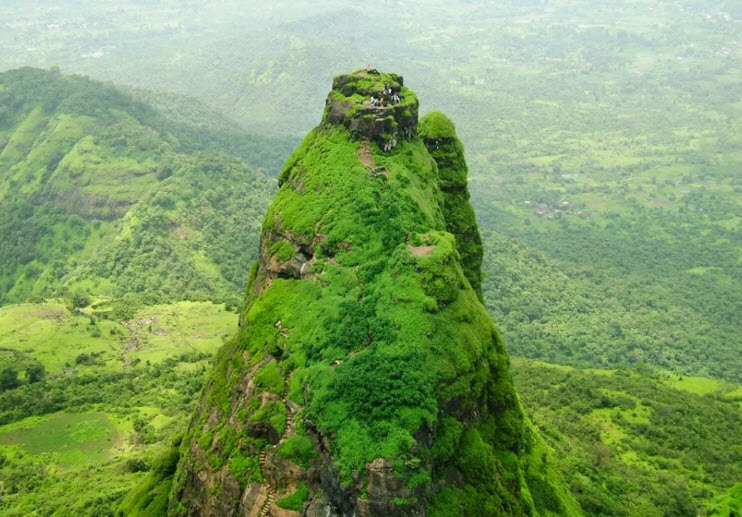 Kalavantin Durg Trek, India
